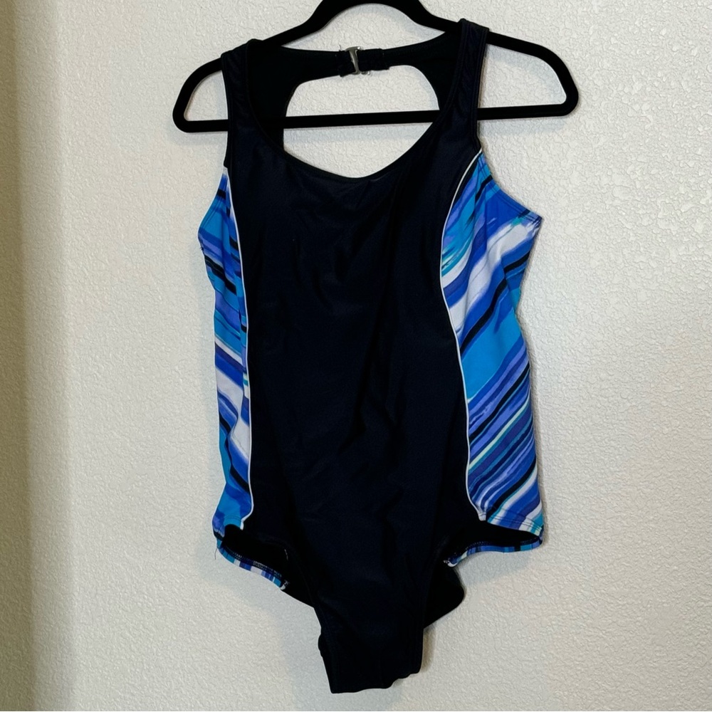 CATALINA Black w Blue Print One‎ Pc. Swimsuit 1X (16W) Padded Bra Back Clasp